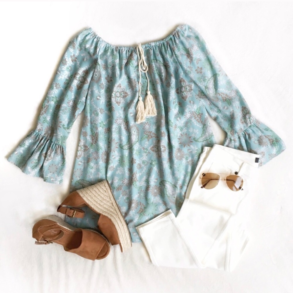 SAGE FLORAL TOP!!!